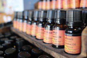 10 Important Details Before Using Essential Oils